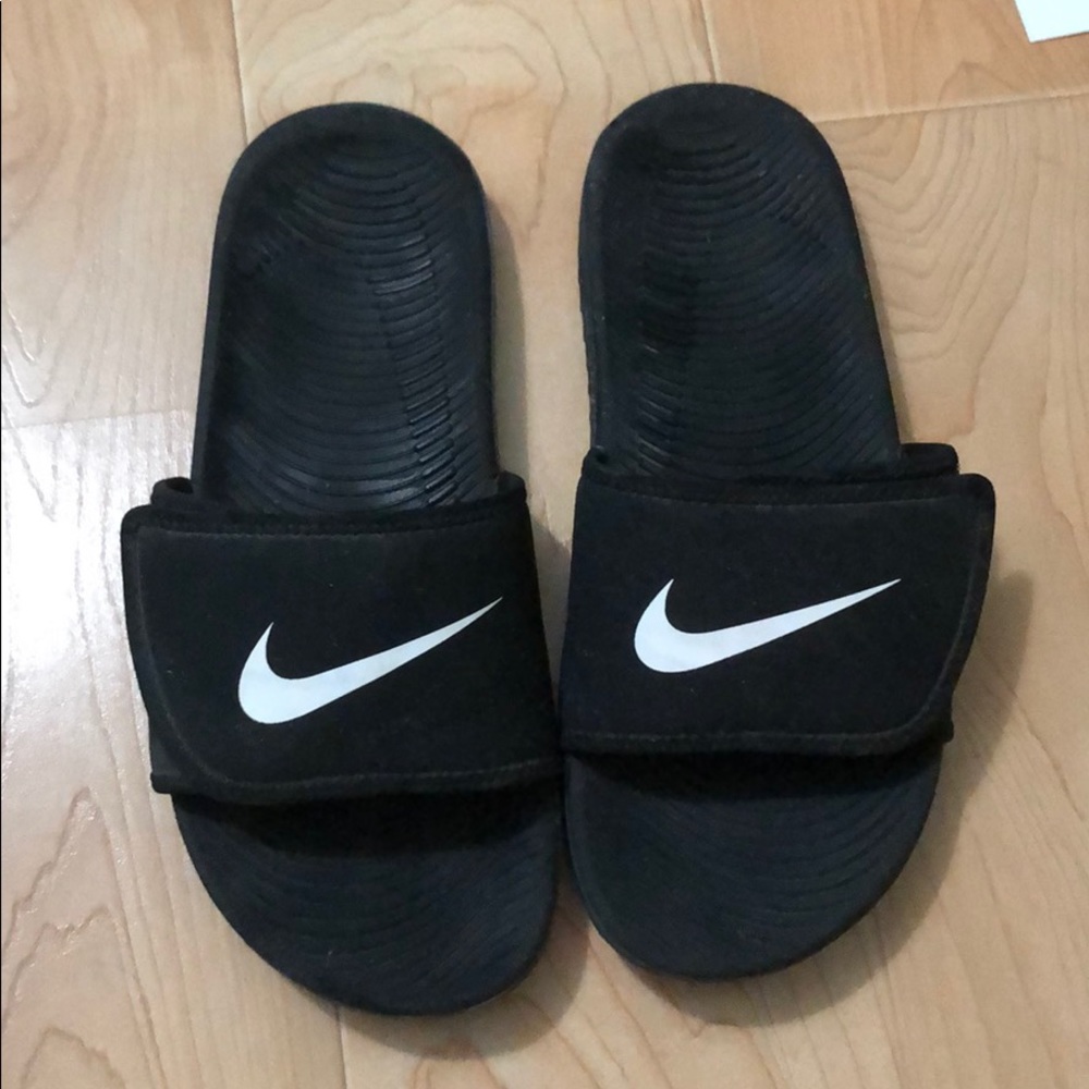 Nike slides